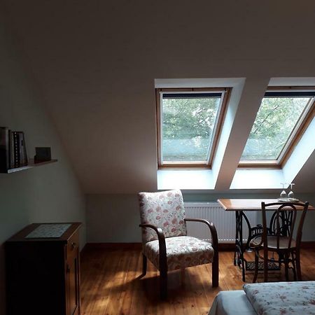 Adalbert Ház Budapest Esterno foto